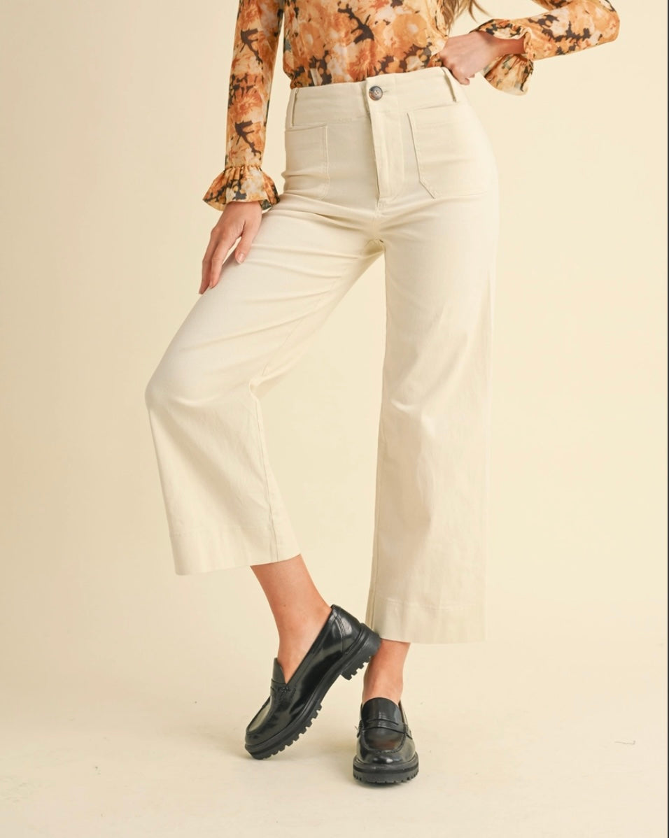 Eggshell Patch Pocket Cropped Pants