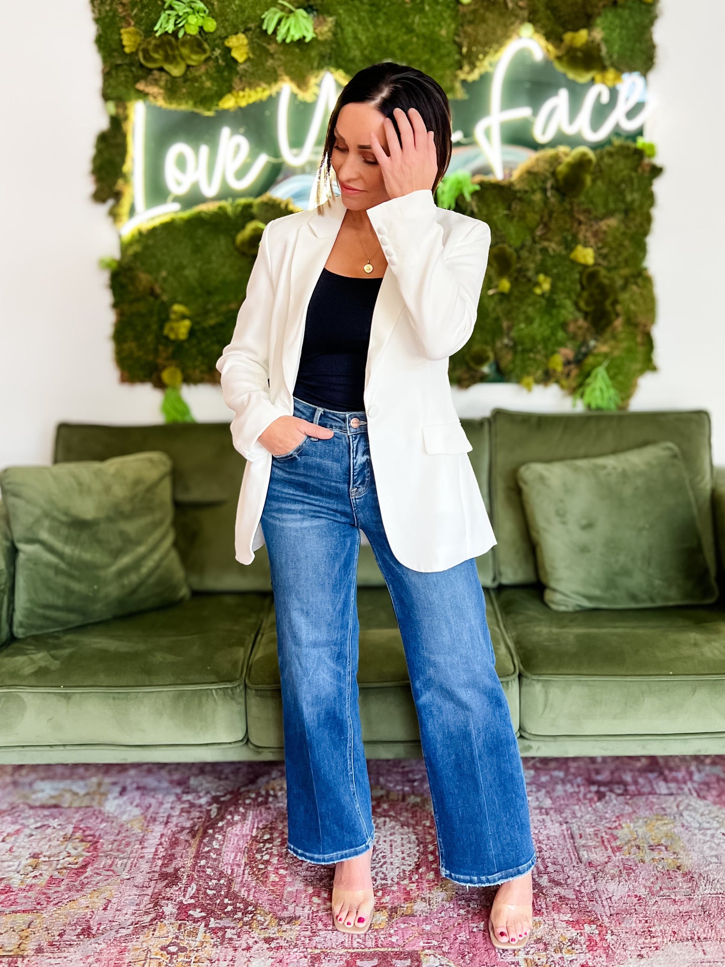 White Fitted Notch Lapel Blazer