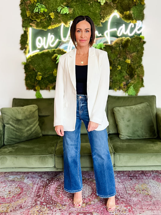 White Fitted Notch Lapel Blazer