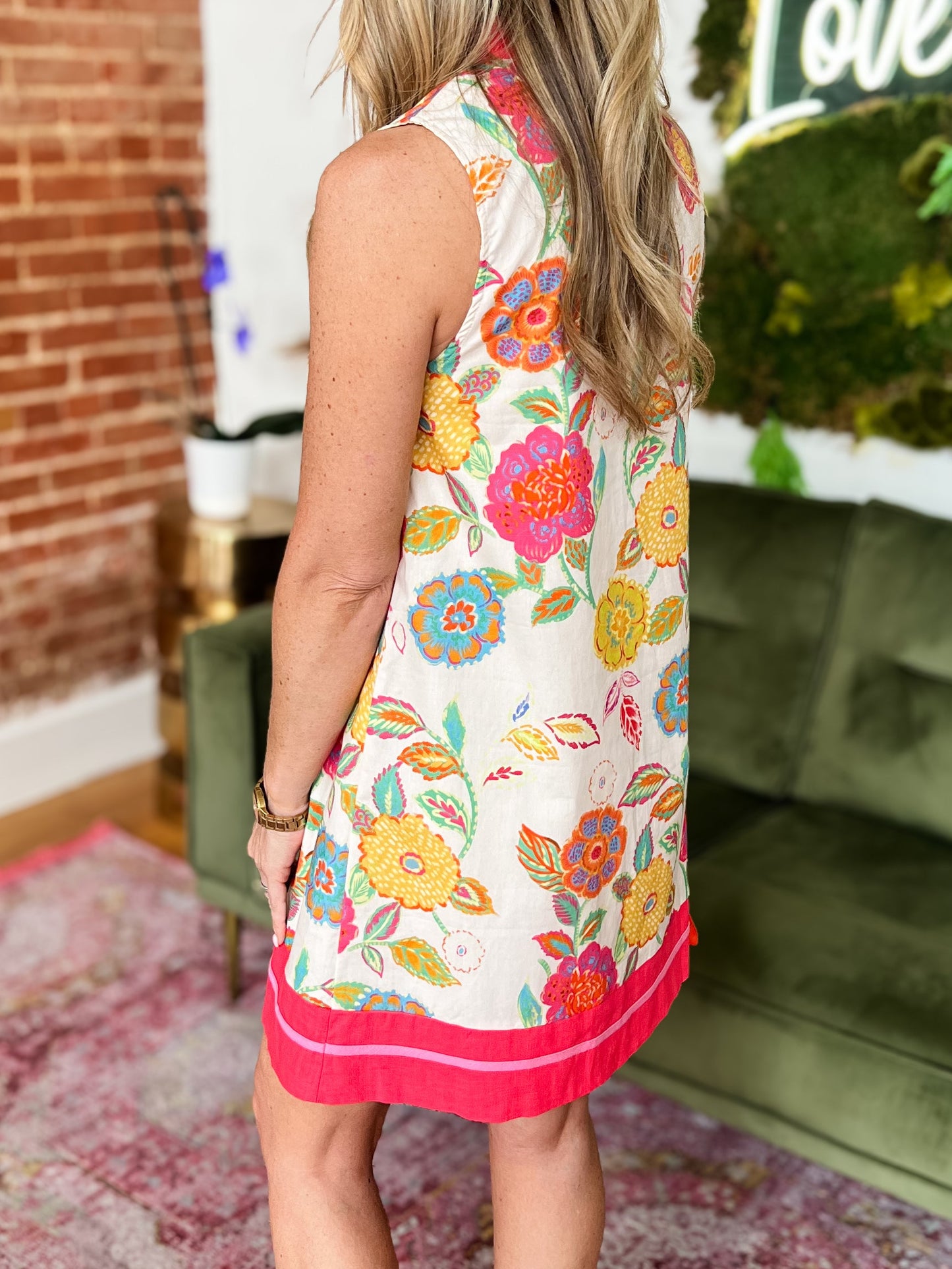 Cream Sleeveless Floral Pattern Mini Dress