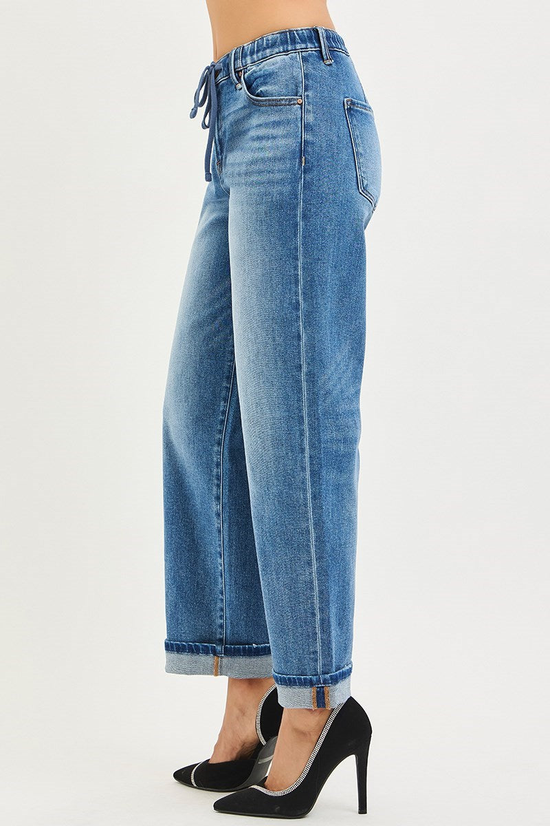 Elastic Band Medium Wash Boyfriend Jeans With Cuffed Hem